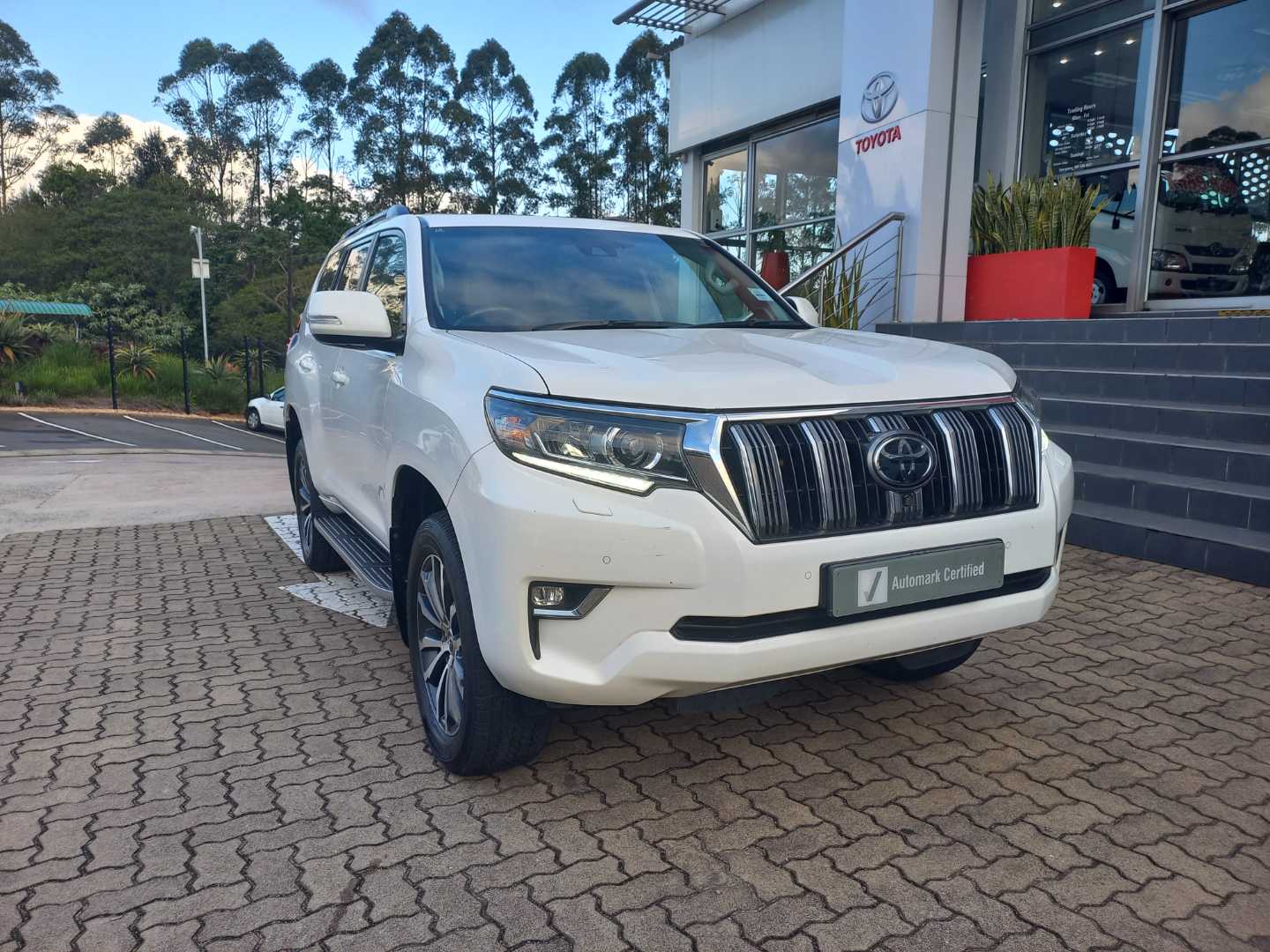 Toyota Land Cruiser Prado 2.8GD VX-L