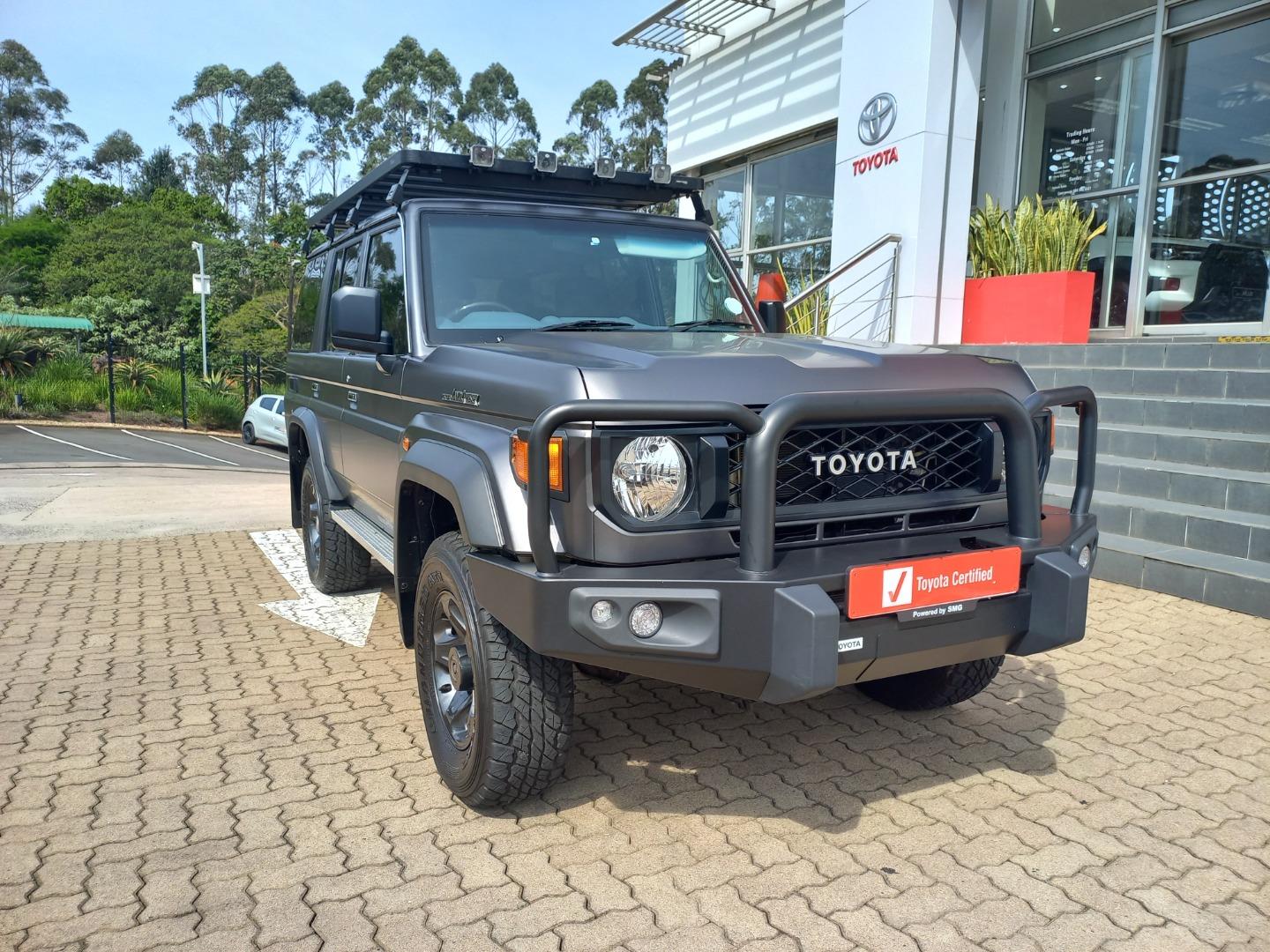 Toyota Land Cruiser 76 2.8GD-6 Station Wagon